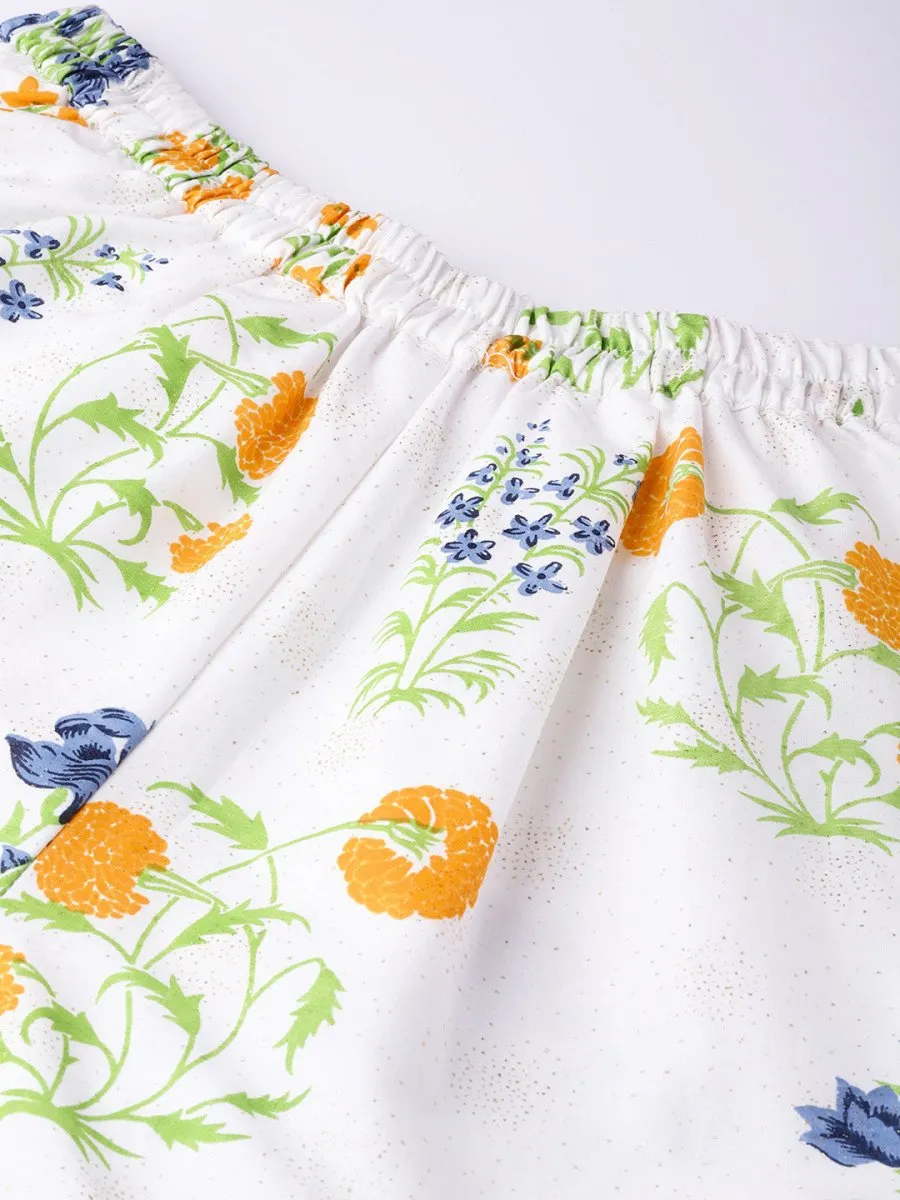 Ahalyaa Women Off white Printed Beautiful Kurta Set